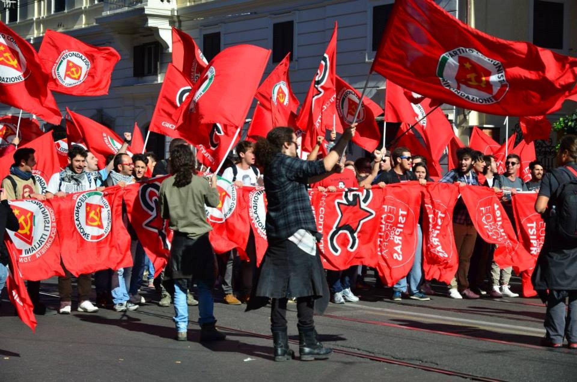 Praticare la rottura, rovesciare il presente!