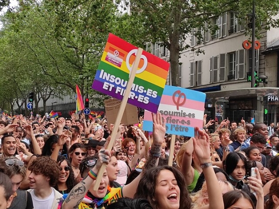 La Francia in piazza dopo la caduta di Bayrou e la nomina di Lecornu
