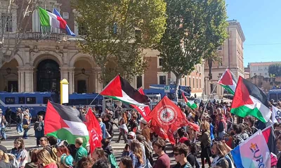 La marea di oltre un milione di “corpi coscienti” a Roma, è la dimensione “dell&#039; oltre&quot; che fa paura al governo.