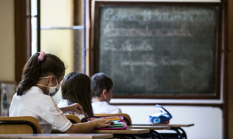 Forse domani aprirà la scuola