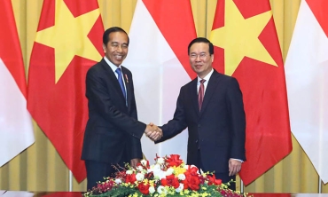 Il presidente indonesiano Joko Widodo in visita in Vietnam per rafforzare i legami bilaterali