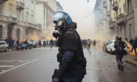 In piazza a Torino: la loro violenza è legge, la nostra presenza è reato