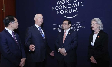 WEF-54: il Vietnam invita gli investitori a sostenere la sua trasformazione economica e tecnologica