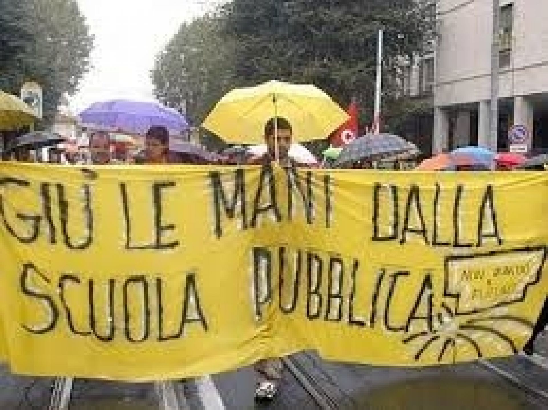 Dalla privatizzazione strisciante alla “scuolafaidate”