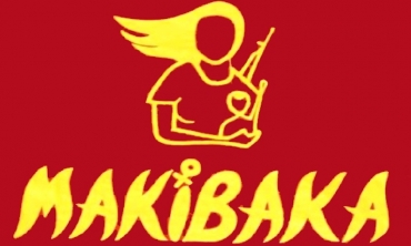 Makibaka si appella alle donne: alzatevi in piedi!