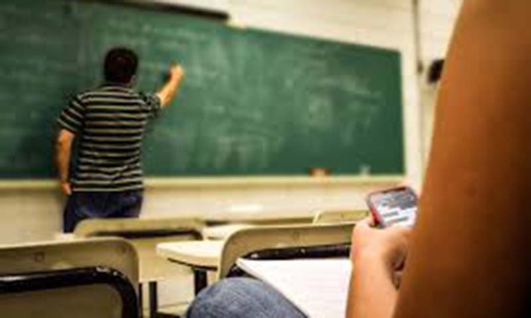 Il progetto complessivo di dequalificazione della scuola statale videointervista a Renata Puleo