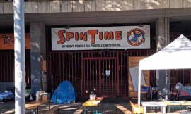 Oltre la Piazza di Spin Time: Il disegno di una città in tensione e le critiche del tavolo territoriale